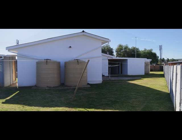 3 BEDROOM HOUSE FOR SALE IN RETIEF